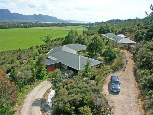 2044 Takaka-collingwood Highway, Parapara