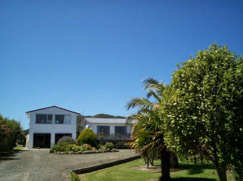607 Koutu Loop Road, Opononi