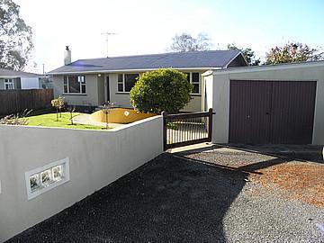 81 Weston Road, Weston