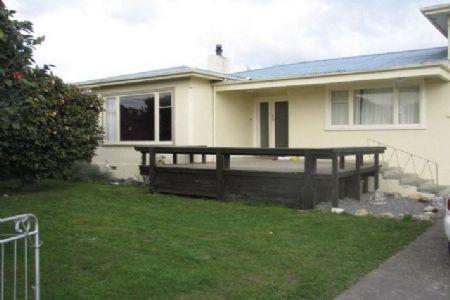 40 Strasbourge Street, Martinborough