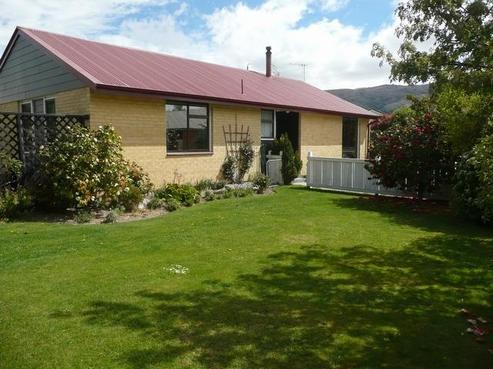 1 Cobb Court, Cromwell