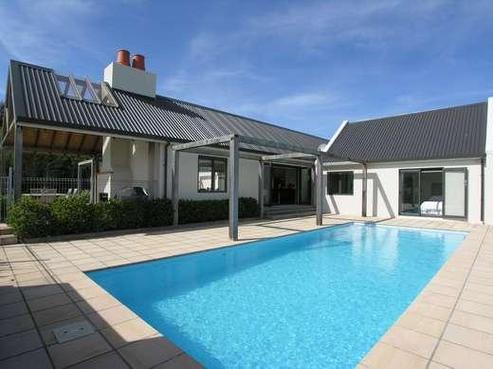 100 Oxford Street, Martinborough