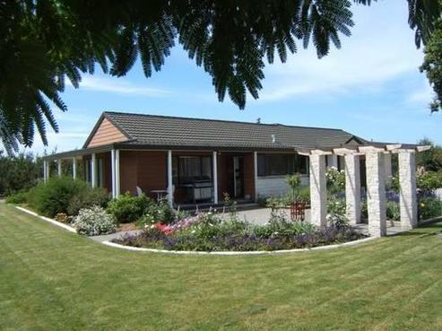 118 York Road, Longlands