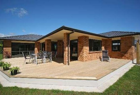 17C Manukaka Heights, Hurdon