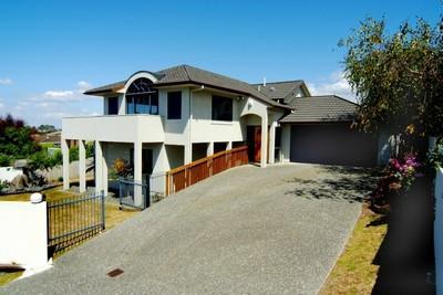 11 Marina View Drive, West Harbour