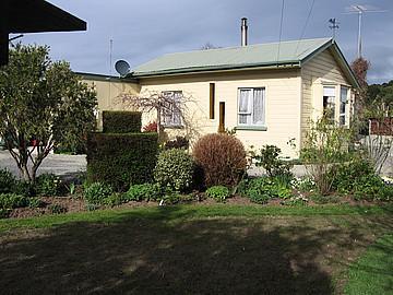 334 Pounawea Road, Owaka