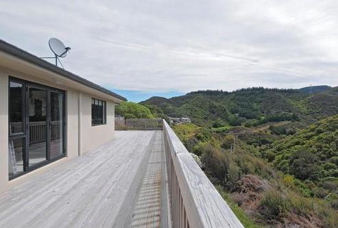 16 Garrett Place, Riverstone Terraces