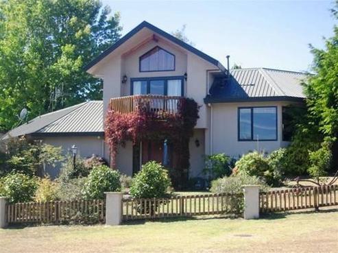 1 Angela Place, Kinloch