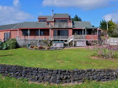 1120E Waiuku Road, Waiuku