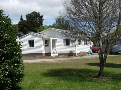 11 Okoroire Street, Tirau