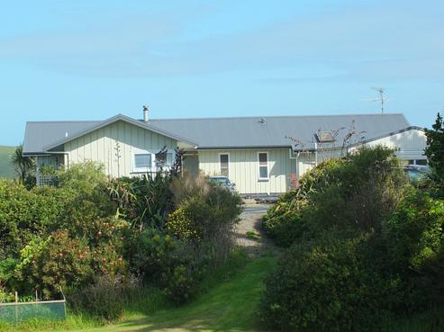 1953 Awhitu Road, Pollok