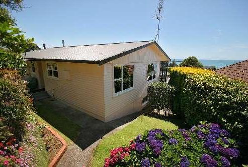 20 Peace Avenue, Moturoa
