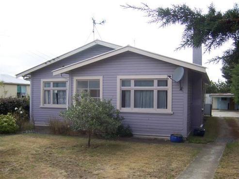 4 Charles Street, Takapau