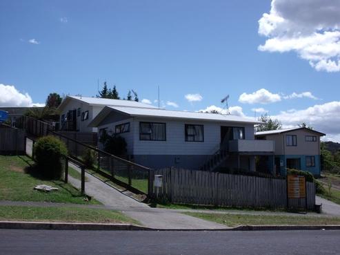 1/64 Eden Terrace, Kamo