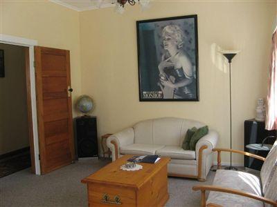 28 Chaucer Road South, Napier Hill
