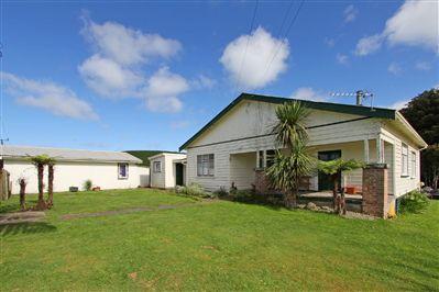 141 Tarata Road, Inglewood