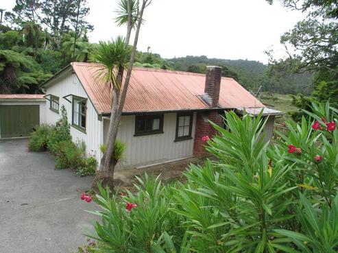 626 Huia Road, Parau