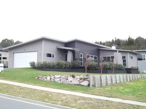 18 Coprosma Crescent, Waipahihi
