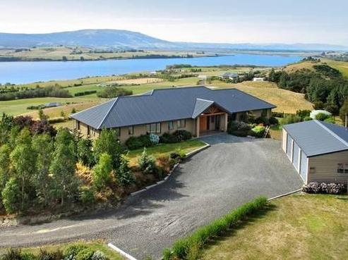 1060 Waihola Highway, Waihola