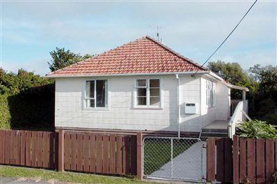 81 Clifton Drive, Waitara