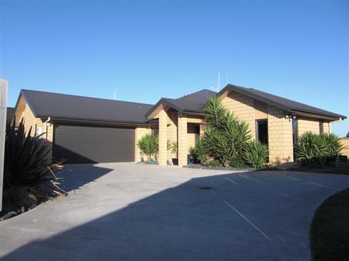 11 Gracefield Place, Huntington
