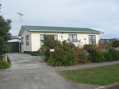 21 Karaka Street, Otaki Beach