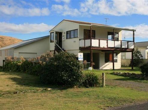 11 Puketauhinu Place, Porangahau