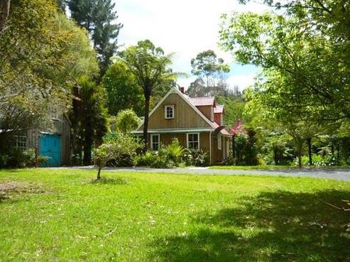 592 Fern Flat Road, Peria