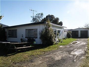 100 Ajax Road, Whangamata