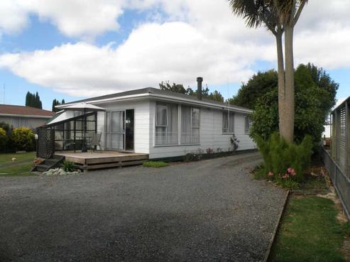 8 Temm Road, Te Poi