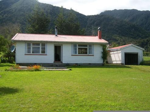 2087 Whataroa Highway, Whataroa