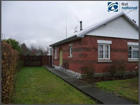 39 Beach Road, Hampstead