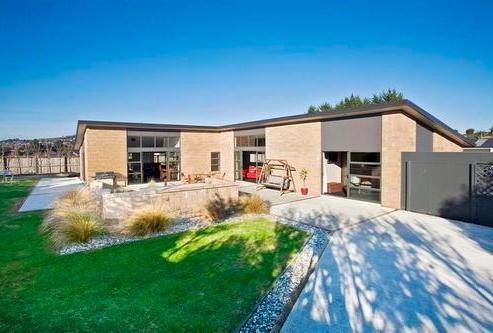 24 Holyport Close, Fairfield