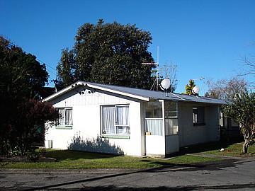 4/9 June Place, Hamilton East