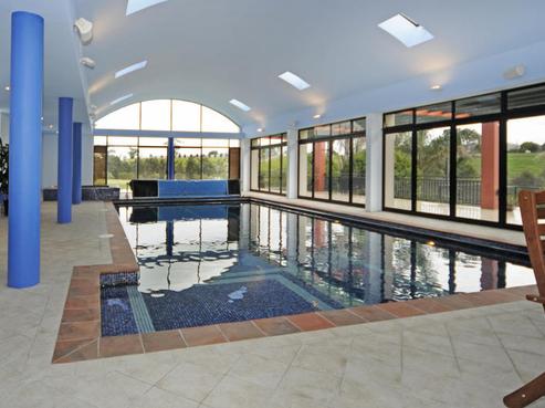 1245 Great South Road, Runciman