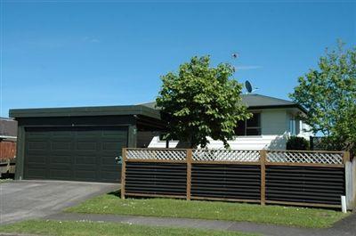 13 Tomintoul Place, Highland Park