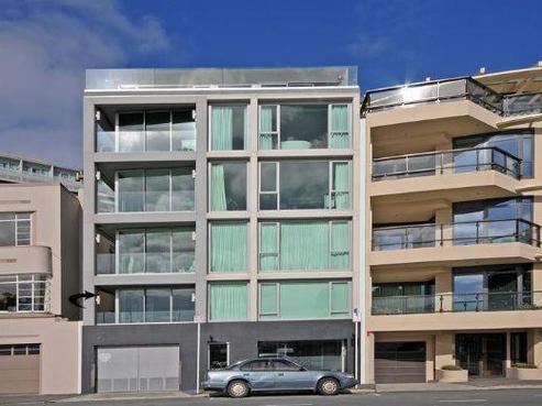 1/88 Oriental Parade, Oriental Bay