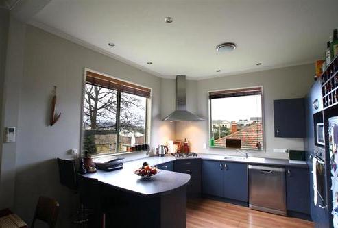 73 English Avenue, Mornington