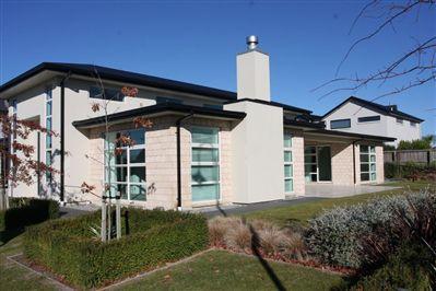 3 Applefield Court, Northwood