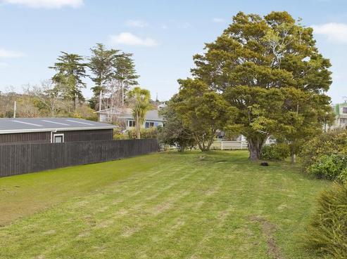 74 Marine Parade, Mellons Bay