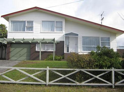 21 Alison Street, Mangakakahi