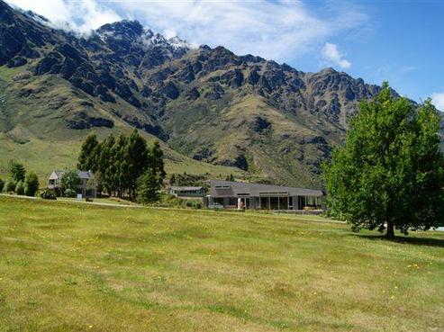 14 Carlin Creek Drive, Kingston