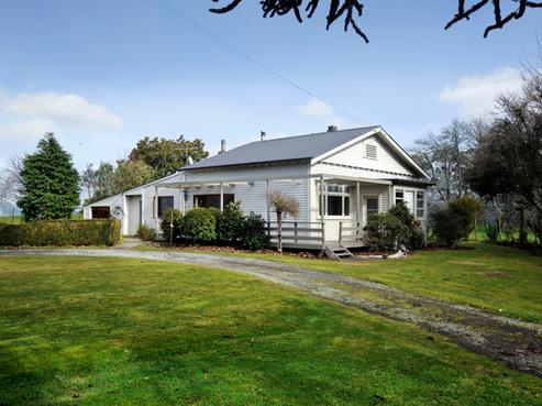 1809 State Highway 30, Horohoro