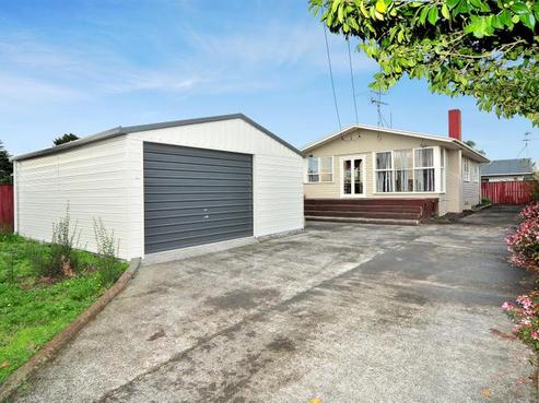 28 Parker Crescent, Otara