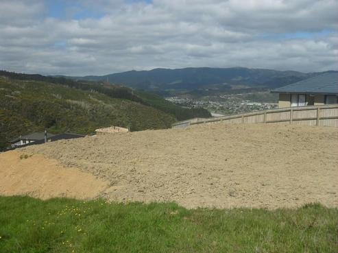 99 Kirton Drive, Riverstone Terraces