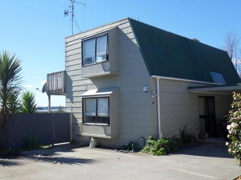41 Lagoon Place, Poike