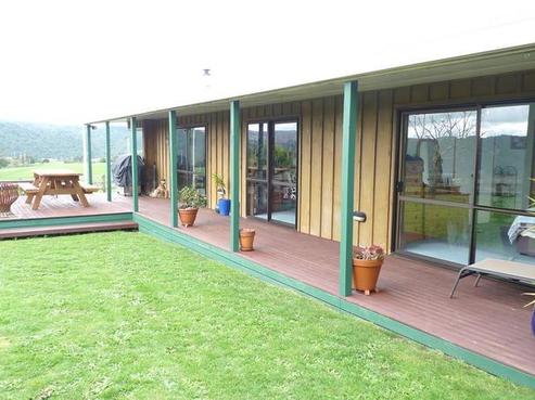 95 White Road, Hunua