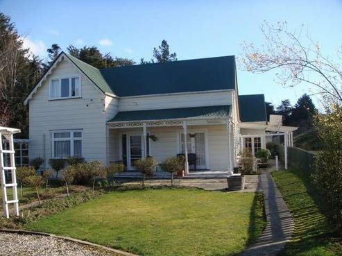 5 Cross Road, Milton