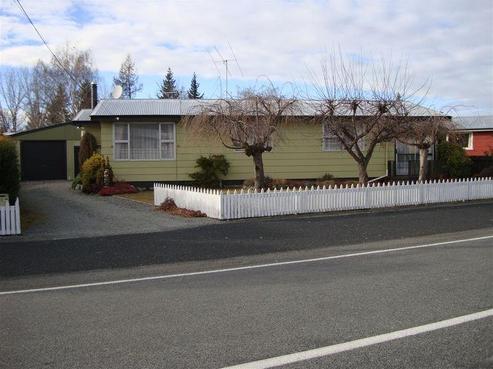 1 Maryburn Road, Twizel