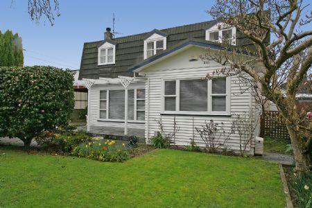 67 Garden Road, Avalon